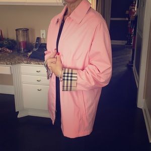 Burberry rain coat pink