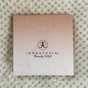 Anastasia Beverly Hills Glow Kit