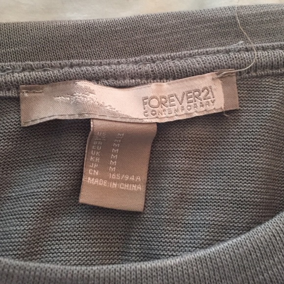 Grey long sleeve top with split back - Picture 4 of 4