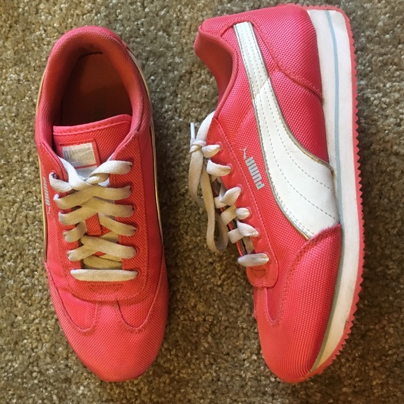 Puma Sneakers