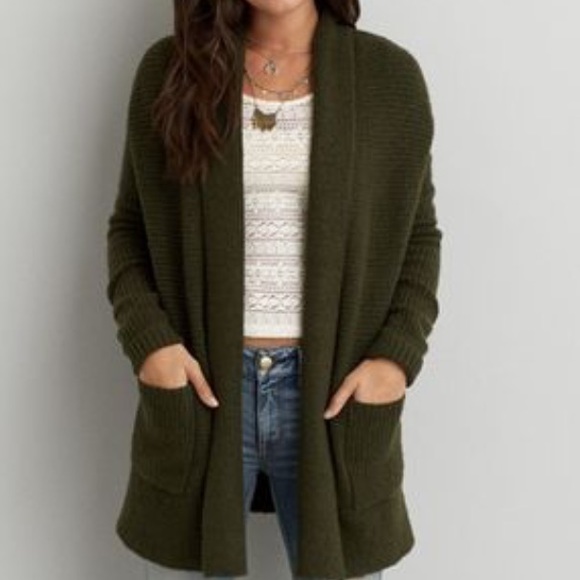 American Eagle Sweater Cardigan