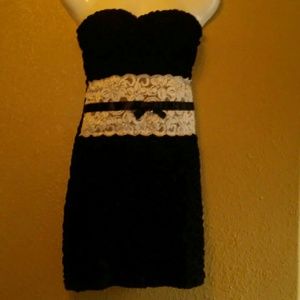 Black and white strapless dress