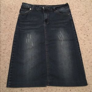 Denim skirt