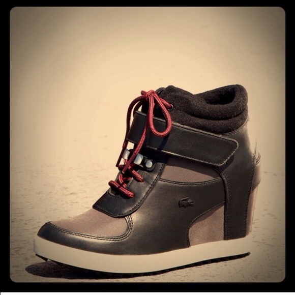 ❌SOLD❌💕Lacoste wedges