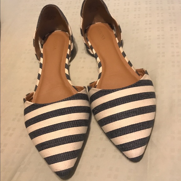 Merona striped flats- blue & white size 10.