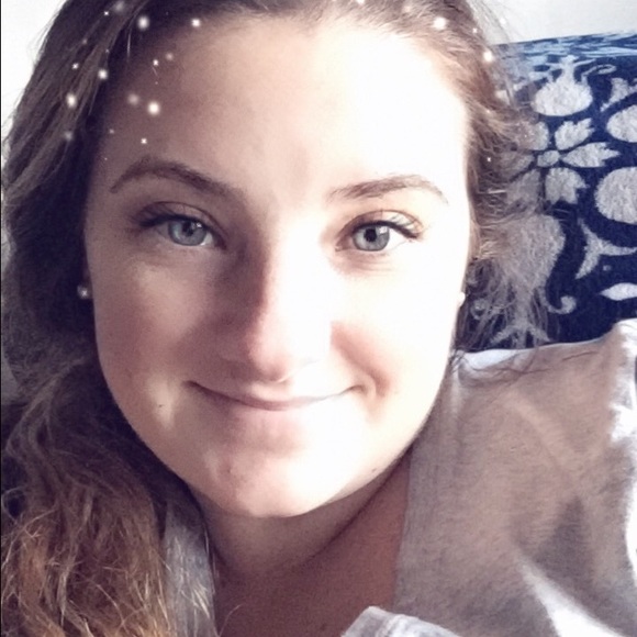 Meet your Posher, Leslie - Picture 1 of 1