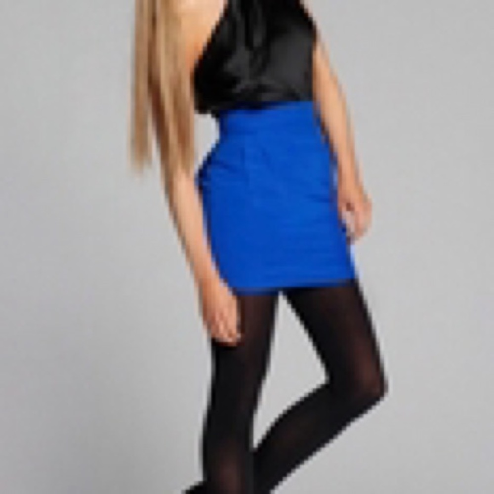 💯 Naven skinny mini skirt in Vegas blue‼️