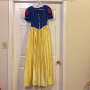 Snow White costume