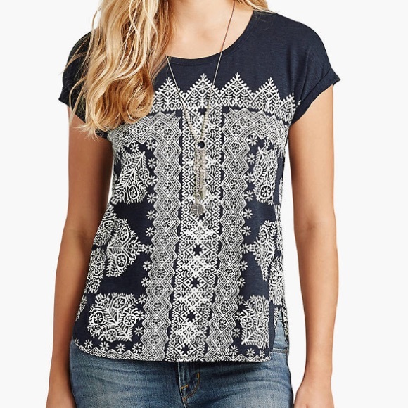 Lucky Brand T-Shirt