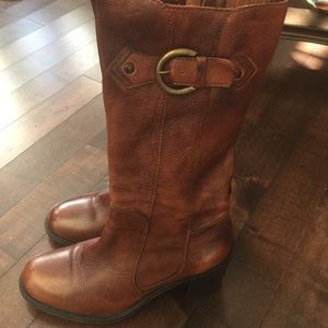 Beautiful leather Matisse riding boots. Size 81/2