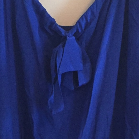 Short sleeved, pleated top dress with bow - Picture 3 of 3