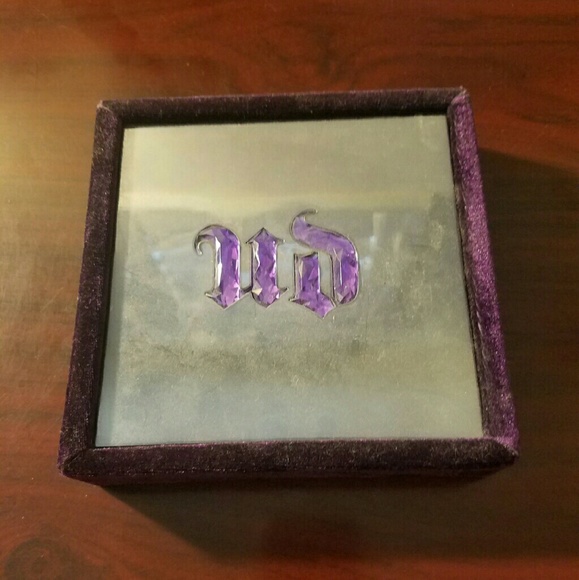 Urban Decay Anniversary Palette