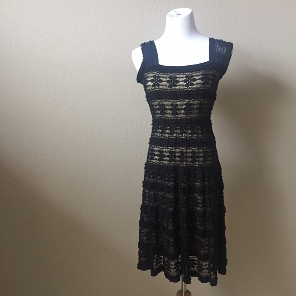 ✨2x HP • Max Studio • Black & Beige Lace Dress • • - Picture 2 of 3