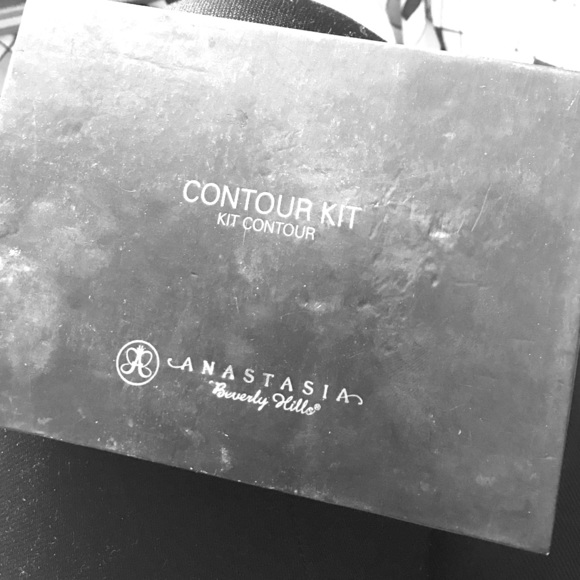 Anastasia contour kit
