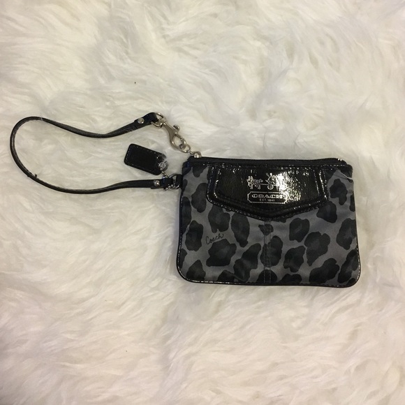 Wristlet