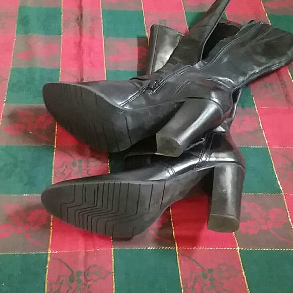 B P WOMEMS MID CALF LEATHER BOOTS - Picture 2 of 4