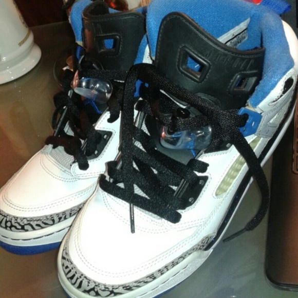 Jordan Sports Blue Spizikes Sz 6.5Y