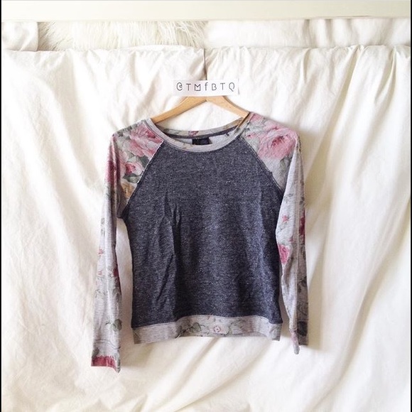 tillys sweatshirt