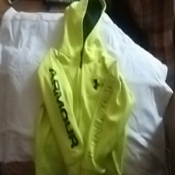 Zip up hoodie make offer!