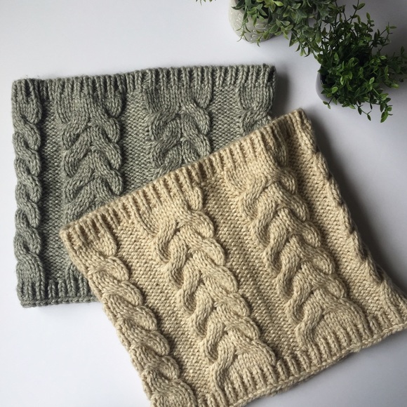 Chunky Infinity Scarf - Picture 2 of 3