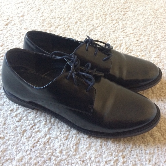 Forever 21 Shoes - Faux Leather Oxfords
