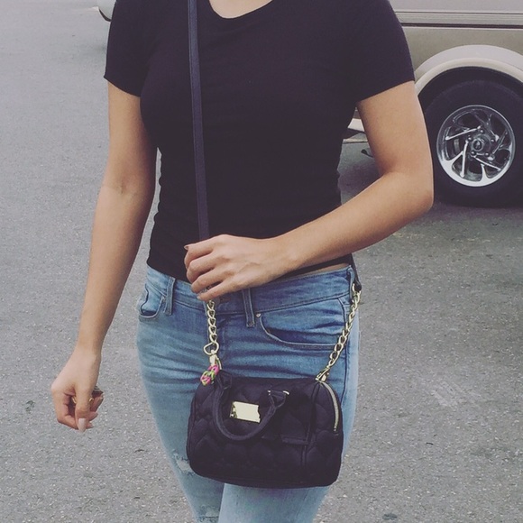 Betsey Johnson quilted crossbody with chain