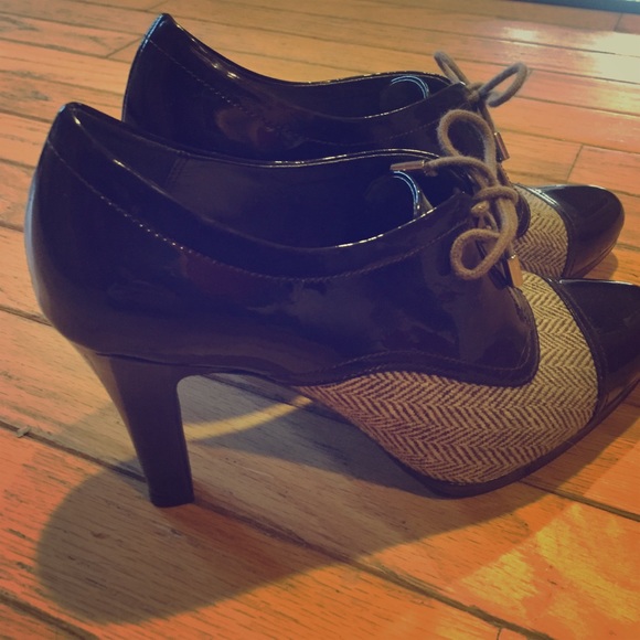 Chadwick's brown patent leather lace up heels