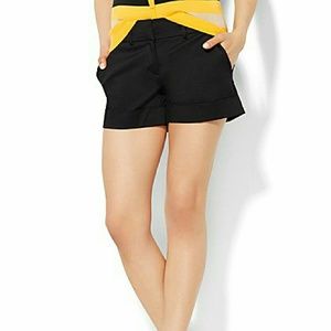 New York & Company black shorts
