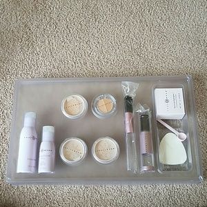 Makeup kit