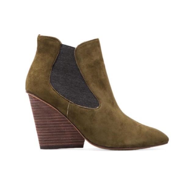 Steven Maliik green suede bootie, size 8