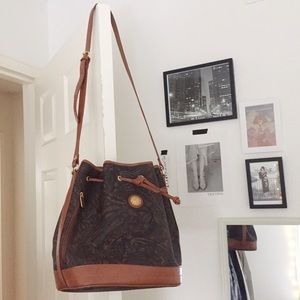 Vintage Pierre Balmaim bucket bag