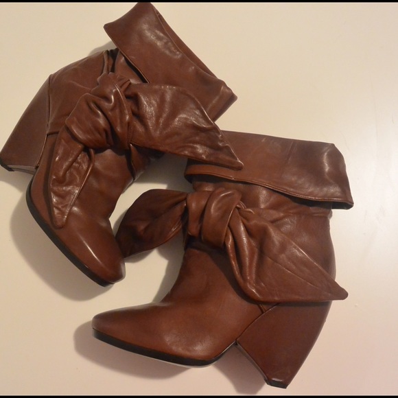 😻 Marc By Marc Jacobs Cognac leather boots  🙀