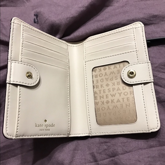 Kate Spade Wallet - Picture 2 of 3