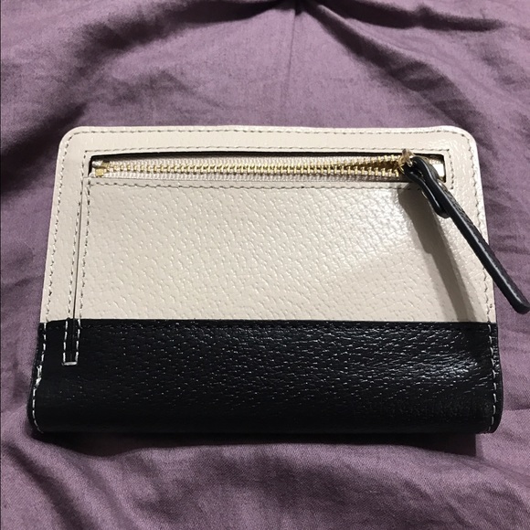 Kate Spade Wallet - Picture 3 of 3