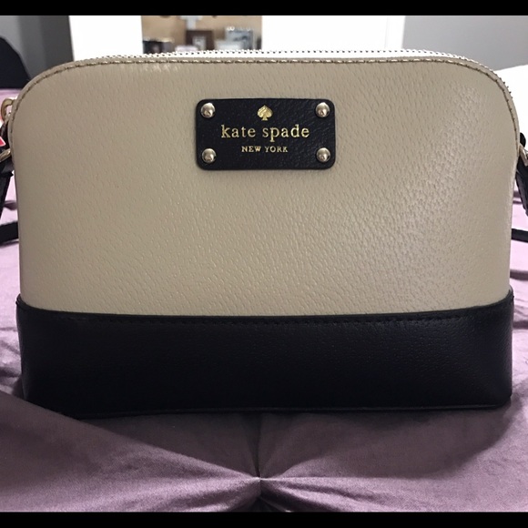 Kate Spade purse - Picture 2 of 4
