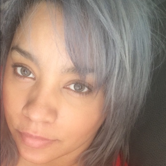 Meet your Posher, Michelle - Picture 1 of 1
