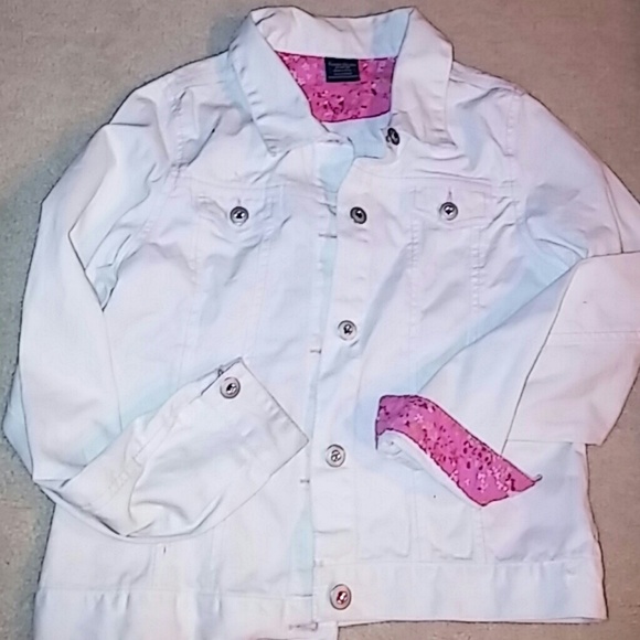 Adorable white denim jacket no stains not used . - Picture 1 of 3