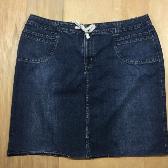 Venezia denim skirt size 18