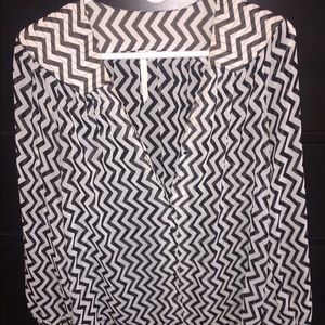 Bellatrix chevron print Blouse, size medium.