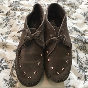 Minnetonka grey beaded moccasins
