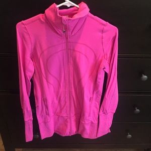 Super cute lulu lemon jacket size 4!