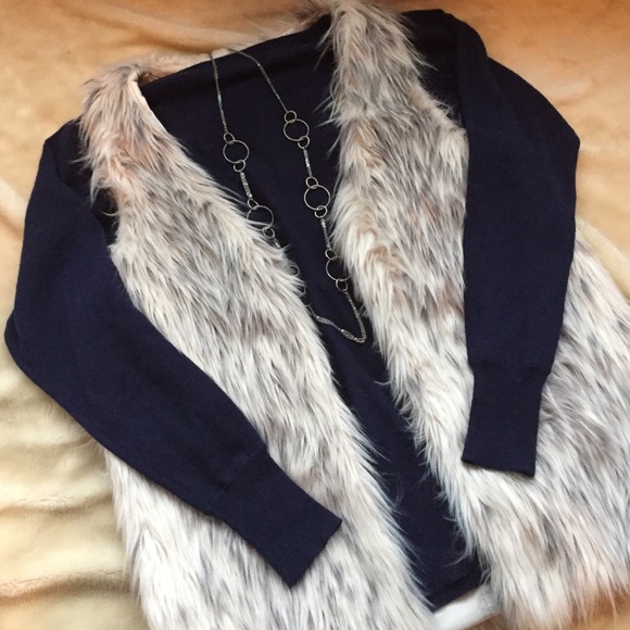 The Limited Navy Sweater - Picture 2 of 4