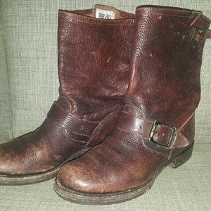Frye Veronica Boots/(size label has worn out)