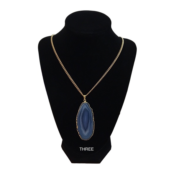 💥 CLEARANCE Gold Edge Denim Blue Agate Necklace - Picture 4 of 4