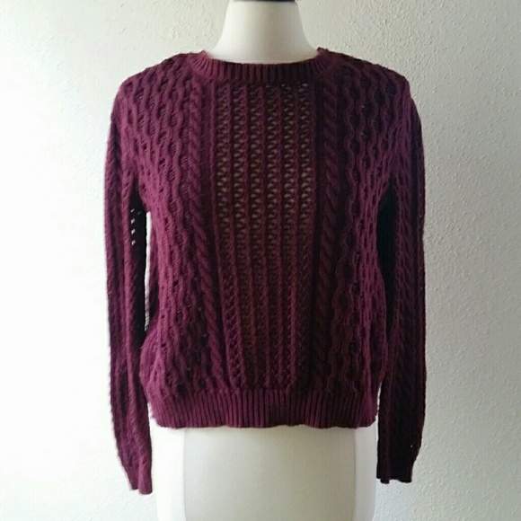 Bow Tie Sweater - Picture 2 of 4