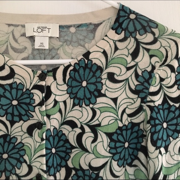 LOFT Sweaters - ❄️Snow day sale! Floral LOFT cardigan