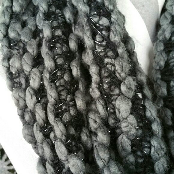 SOLD LOCALLY Chico's infinity scarf NWT - Picture 4 of 4