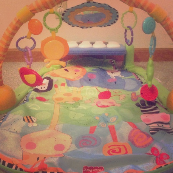 Baby piano play mat with all original pieces
