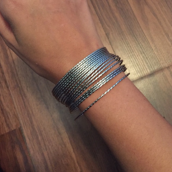 Silver bangles - Picture 2 of 2