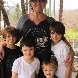 Meet your Posher, Sandy